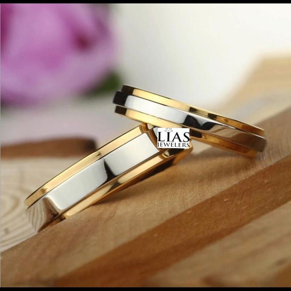 New 18k gold His and Hers wedding ring set wedding bands